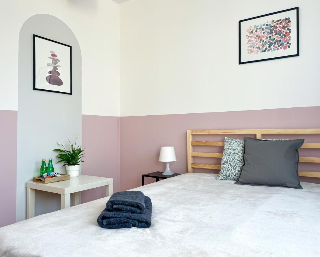 Shape&Color Premium Hostel Varsavia Esterno foto
